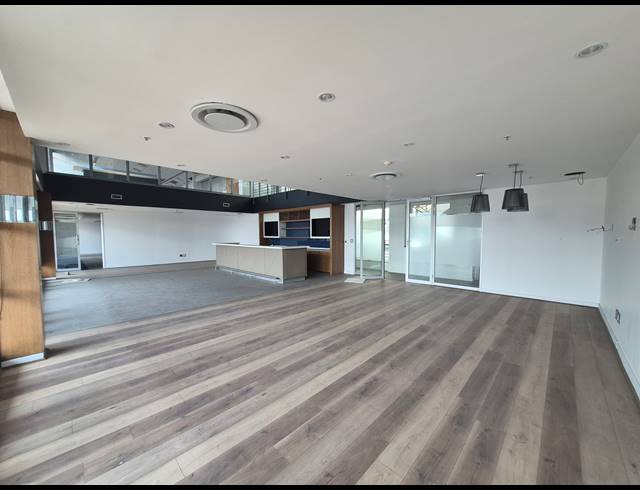 1,597M² OFFICE TO LET IN SANDTON CENTRAL